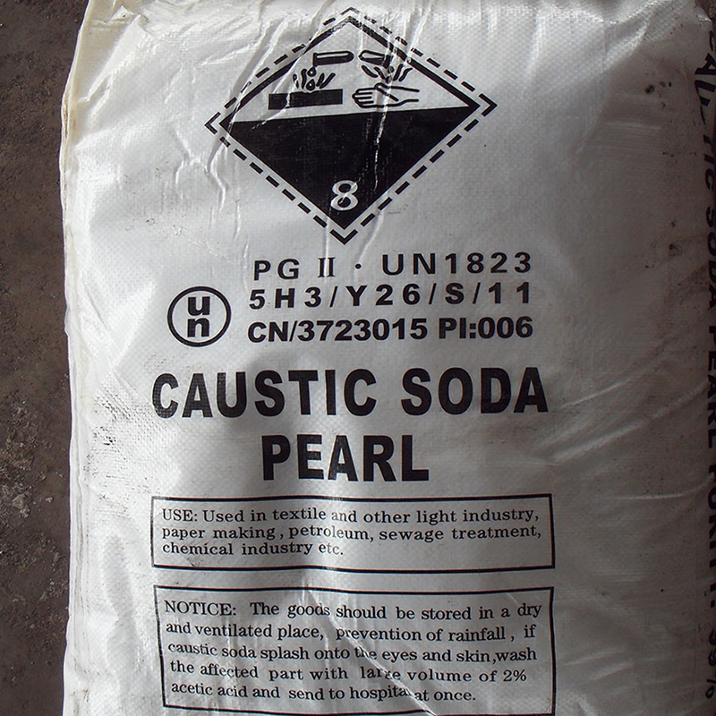 ရေသန့်စင်မှုအတွက် NAOH Hygroscopicity Caustic Soda Pearls